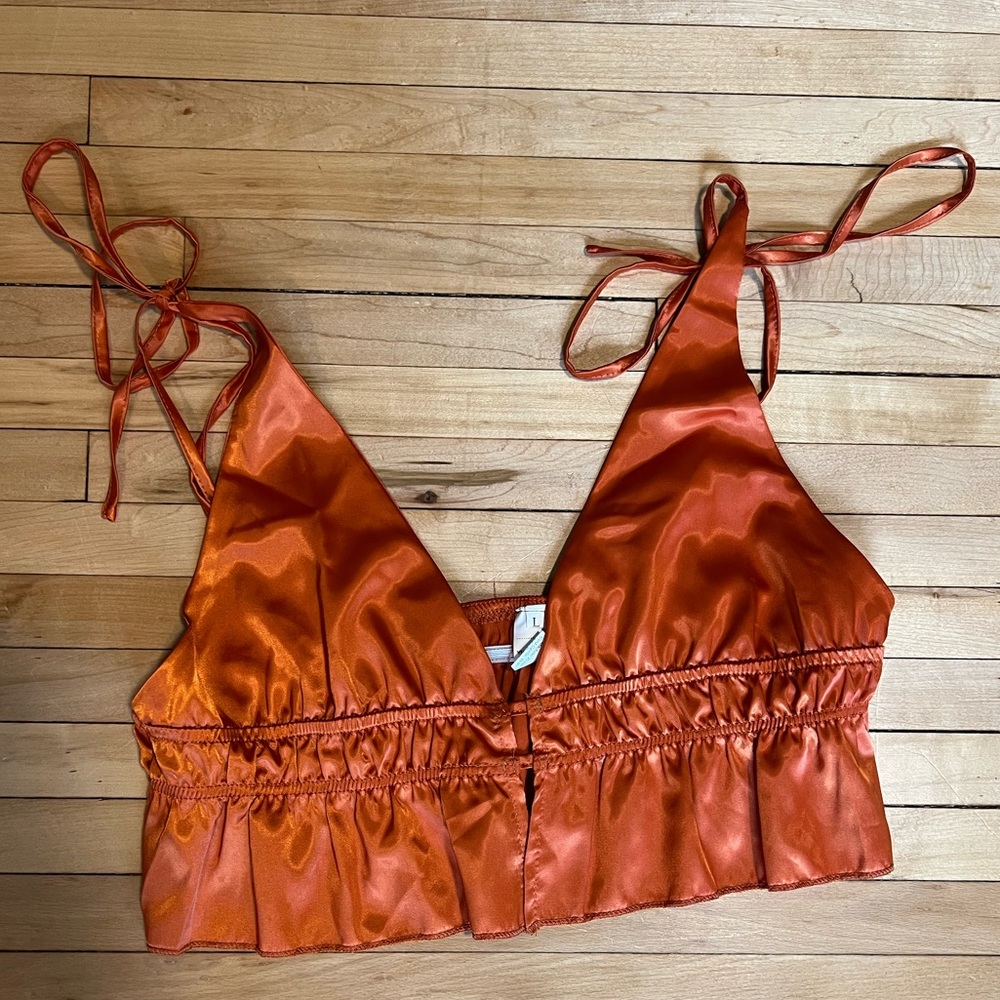 Orange top
